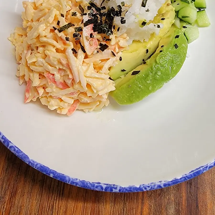 Kani salad bowl with avocado, sesame cucumber and furikake rice — Asian fusion by Coach Cal